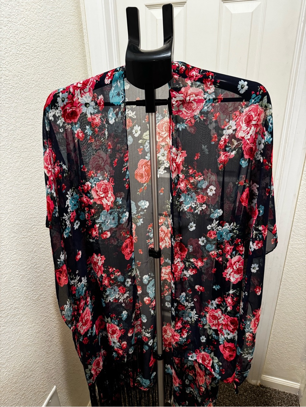 💙🌺 Torrid | Sheer Floral Kimono with Pink & Teal Roses - One Size Fits All Plus